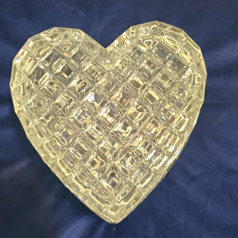 NWT Block Pegasus 24% Lead Czech Crystal Heart Trinket Jewelry Box w/ Lid